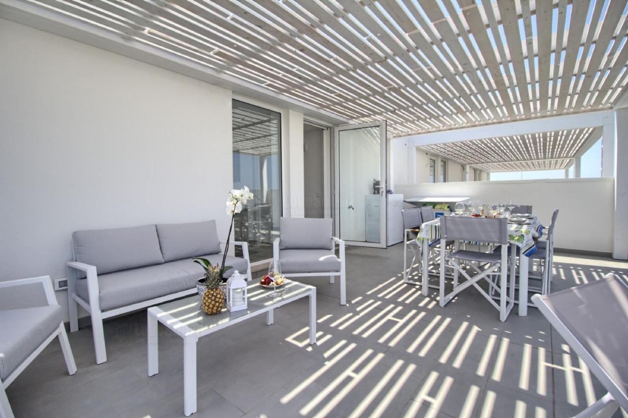 Jacuzzi Holiday Homes By Lovesud Santa Maria di Leuca Bagian luar foto