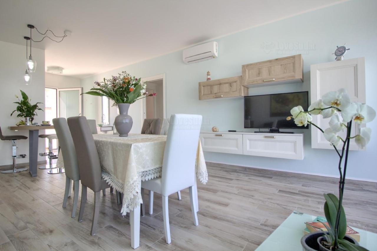 Jacuzzi Holiday Homes By Lovesud Santa Maria di Leuca Bagian luar foto