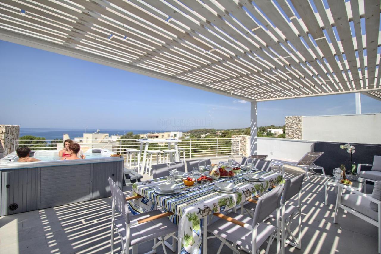 Jacuzzi Holiday Homes By Lovesud Santa Maria di Leuca Bagian luar foto