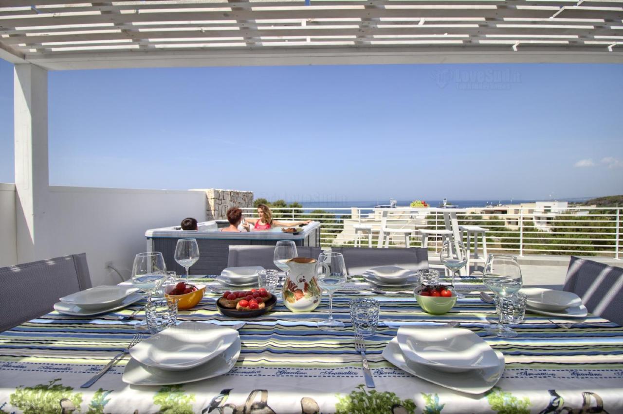 Jacuzzi Holiday Homes By Lovesud Santa Maria di Leuca Bagian luar foto