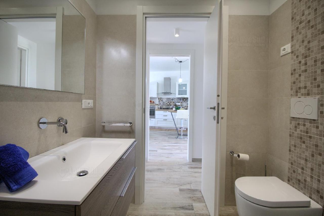 Jacuzzi Holiday Homes By Lovesud Santa Maria di Leuca Bagian luar foto
