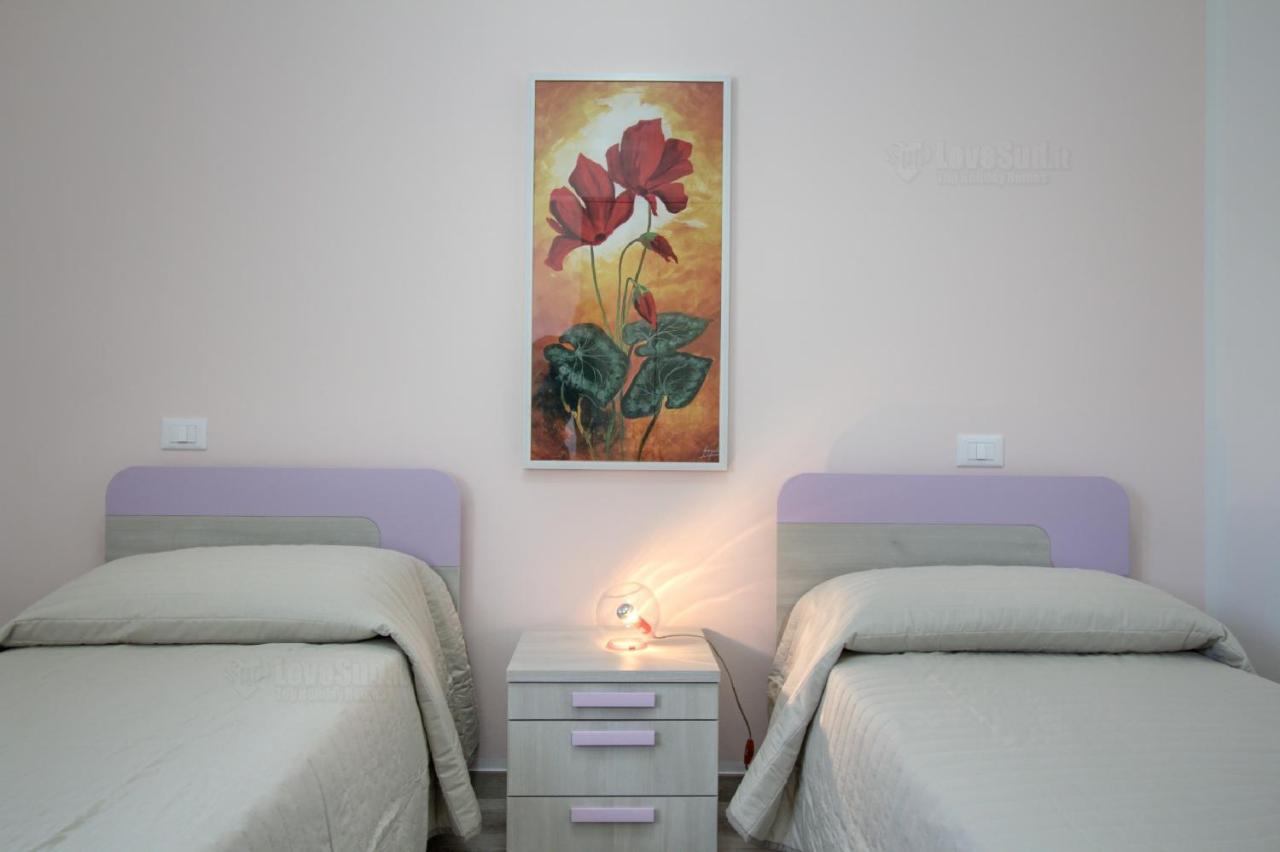 Jacuzzi Holiday Homes By Lovesud Santa Maria di Leuca Bagian luar foto