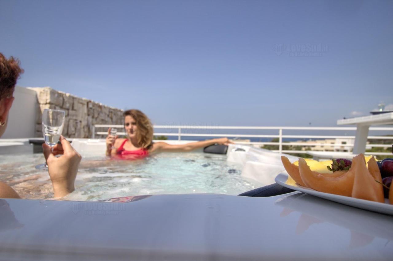 Jacuzzi Holiday Homes By Lovesud Santa Maria di Leuca Bagian luar foto
