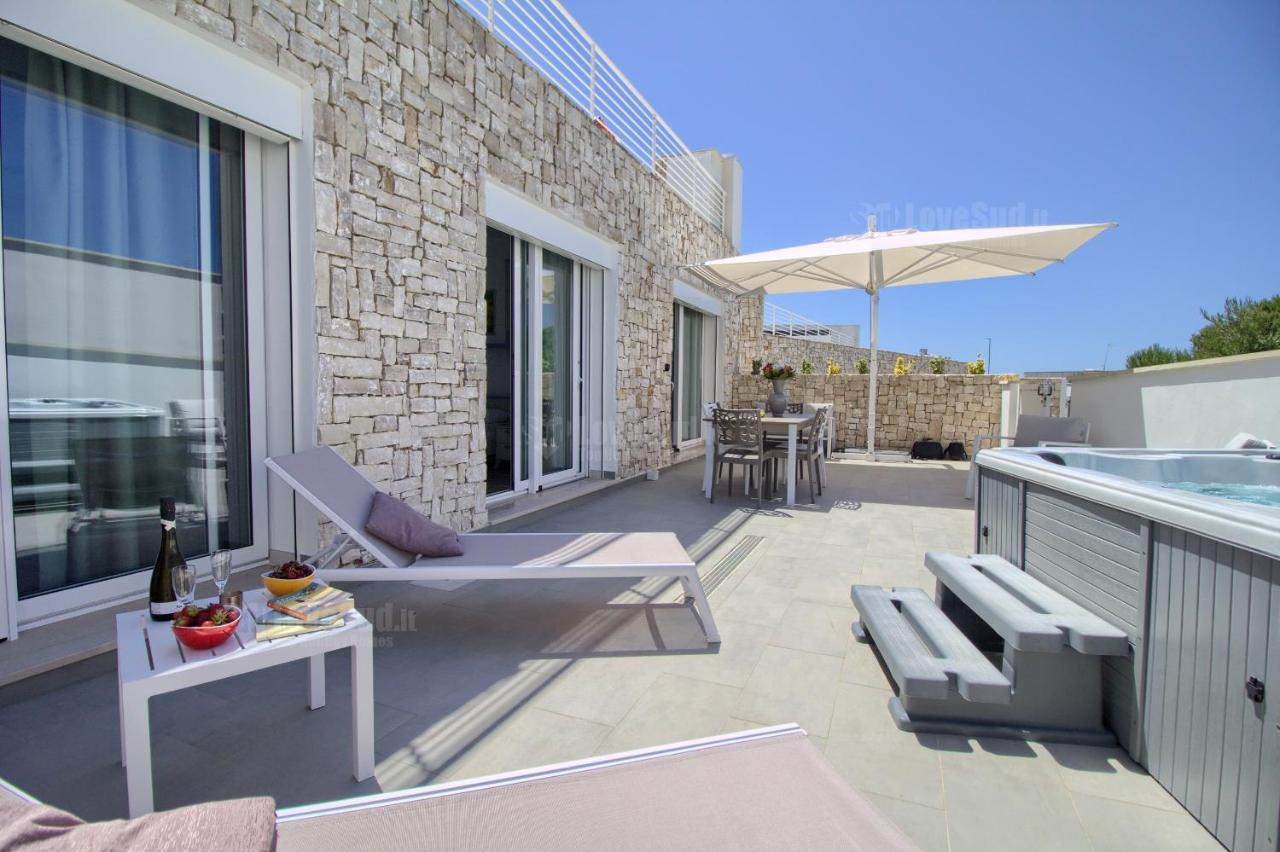 Jacuzzi Holiday Homes By Lovesud Santa Maria di Leuca Bagian luar foto