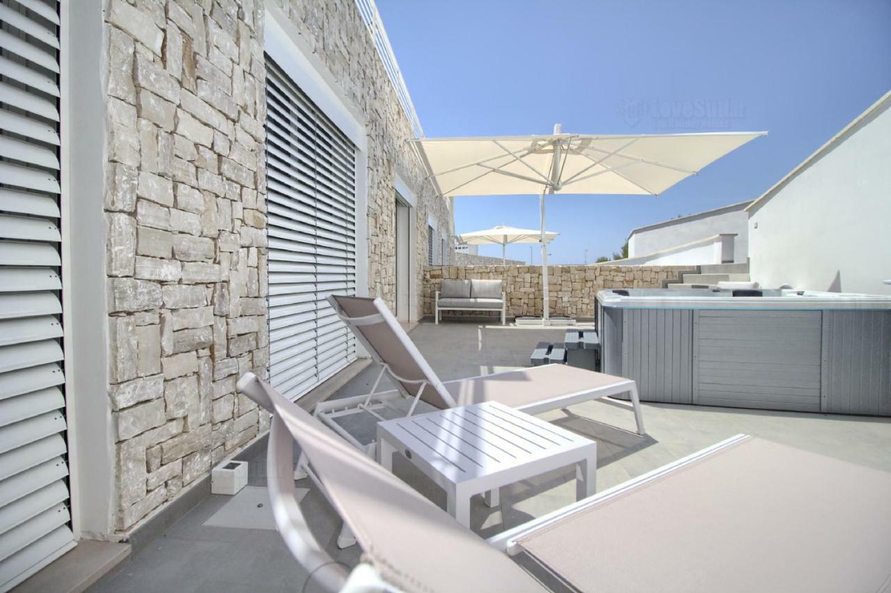 Jacuzzi Holiday Homes By Lovesud Santa Maria di Leuca Bagian luar foto
