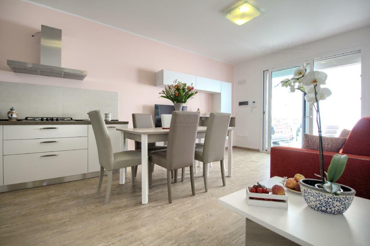 Jacuzzi Holiday Homes By Lovesud Santa Maria di Leuca Bagian luar foto