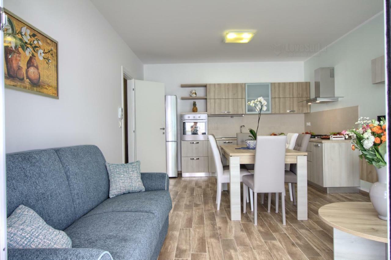 Jacuzzi Holiday Homes By Lovesud Santa Maria di Leuca Bagian luar foto