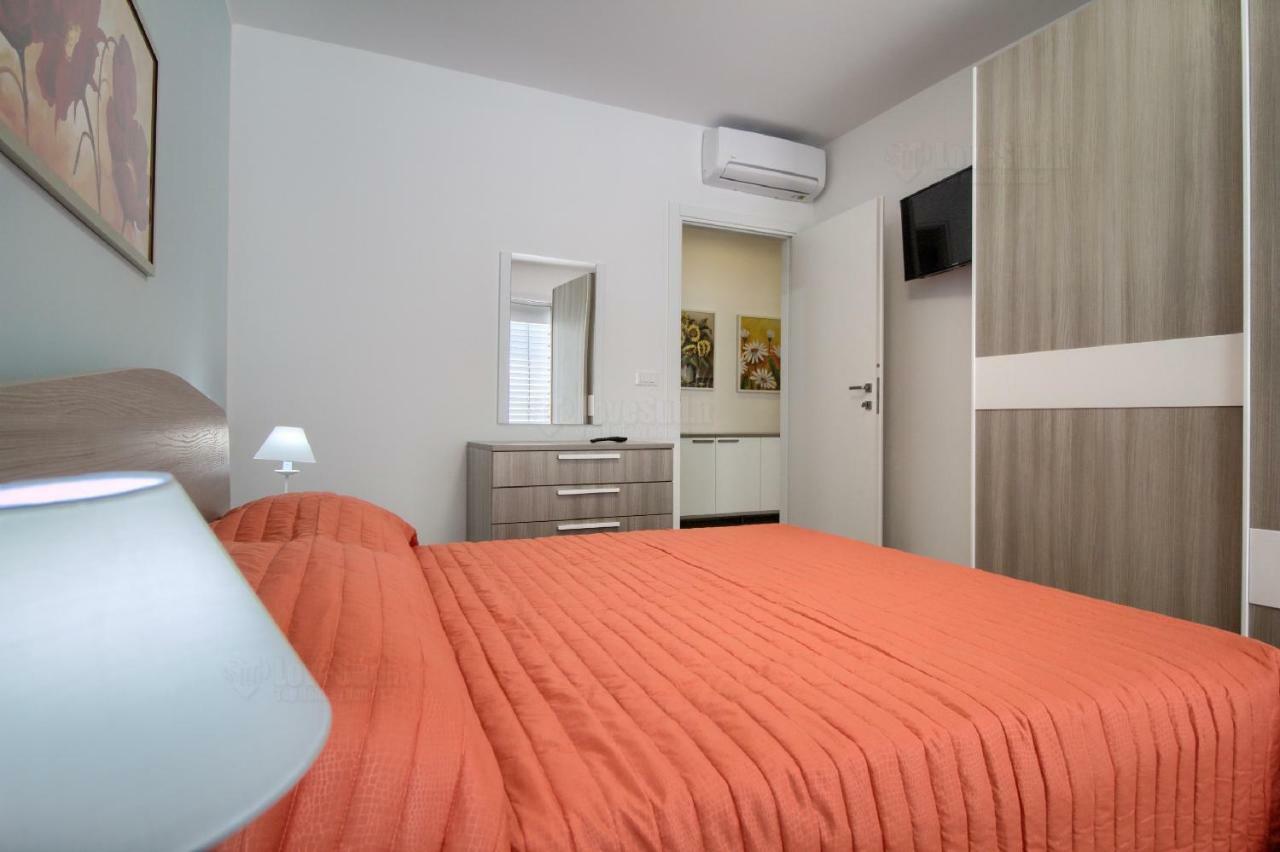Jacuzzi Holiday Homes By Lovesud Santa Maria di Leuca Bagian luar foto
