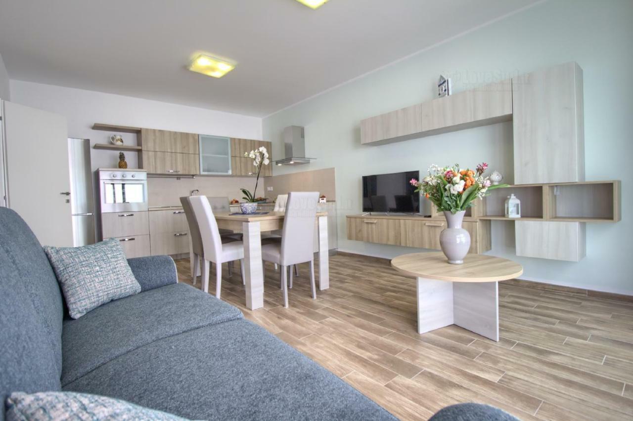 Jacuzzi Holiday Homes By Lovesud Santa Maria di Leuca Bagian luar foto